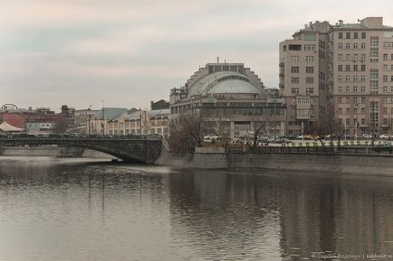 Пішки по Москві