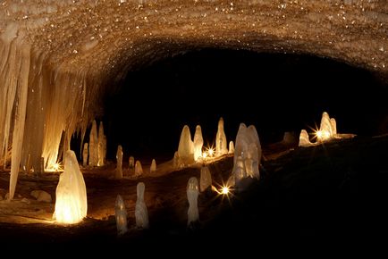 Пінежского печери закидання і трансфер туристів