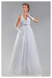 Корисна інформація про весільних сукнях на прокат, пошитті та продажу красивих весільних суконь в