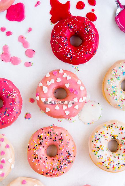 Donuts rețetă cu o fotografie pentru Ziua Îndrăgostiților