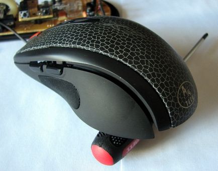 Demontarea mouse-ului a4tech x7