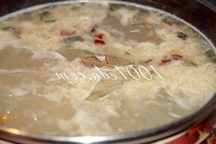 Retete de supa cu taitei instant - supe rapide