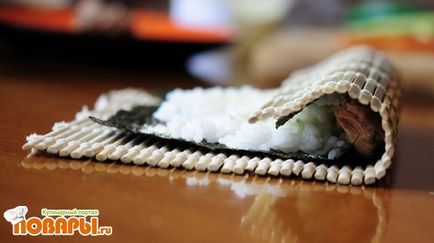 Рецепт суші звичайні з тунцем - японська кухня