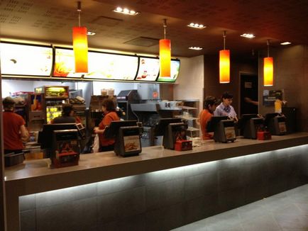 Evaluarea celor mai bune restaurante fast-food din Moscova