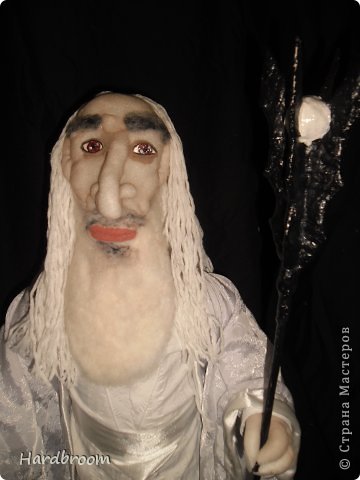 Saruman alb, țară de maeștri