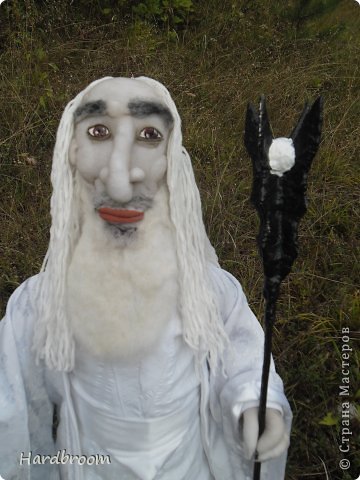 Saruman alb, țară de maeștri