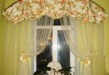 Штори на арочні вікна фото напівкруглі карнизи, жалюзі в будинках, оформлення арки фіранками і