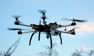 Construirea unui quadrocopter