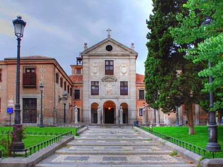 Sfântul Mare Mucenic și vindecător panteleimon (+ 305), biserica Sf. Nicolae, arhiepiscopie