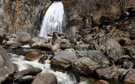 Водоспад корбу, відпочинок на Телецькому озері, алтайський край