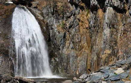 Corbul de cascadă este un fenomen natural uimitor