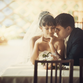 Comandați un fotograf pentru un cost de nuntă