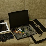 Înlocuirea palmrestă pe un laptop lenovo thinkpad t500, despre viață și zhelezyachki