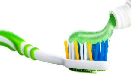 Зубні пасти з вмістом фтору, стоматологія