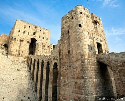 12 Самих незвичайних замків по всьому світу