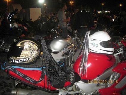 Accesorii pe casca - un cadou pentru motociclist - proprietarii forumului honda cbr