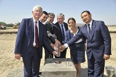 Ak Uzautosanoat și grupul Peugeot Citroen au început construcția unei noi fabrici în Uzbekistan