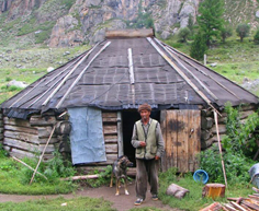 Altai aile, yurt