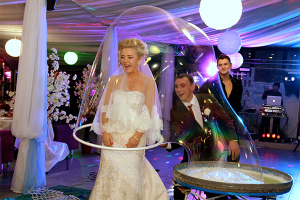 Barmen arată pentru o nunta la comanda ieftine la Moscova!