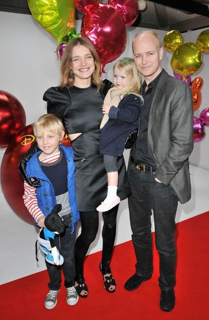 Volt férje Vodianova Justin Portman tett meglepő vallomás „Natasha szégyellem én” - az (Portman) Volt férje Vodianova Justin Portman tett meglepő vallomás „Natasha szégyellem én” - ezt