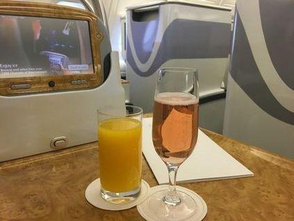 Clasa business emirates a380 salon foto și vârf