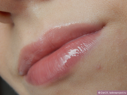Блиск для губ clarins eclat minute instant light natural lip perfector - відгуки, фото і ціна