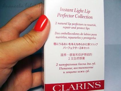 Блиск, вирівнюючий шкіру губ instant light natural lip perfector, clarins