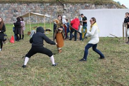 A harcok a várat és az ősi vikingek Latgallians megmutatta, hogyan küzd igazi férfi!