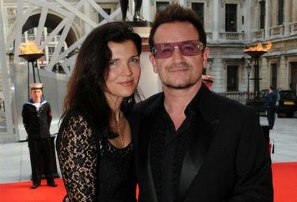 Bono - biografie, fotografie, cale creativă, caritate, soție, copii, familie