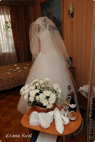 Virág a tea asztal esküvői kamilla (rövid leírás a munkahely), és egy kis esküvői fotó,