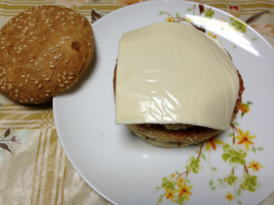 Sajtburgert otthon csirke recept fotók