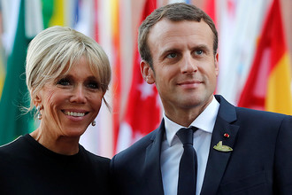 Ceea ce face mită Macronul primei doamne a Franței
