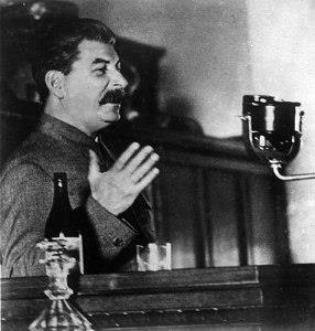 Sztálin beszélt egyenlősdi