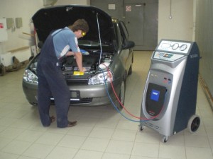 Presiune în aparatul de aer condiționat al mașinii - modalități de măsurare a presiunii în video-ul mașinii de condiționare a mașinii