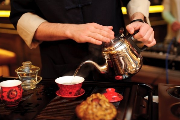 Experții oferă sfaturi despre cum să compilați o carte de ceai