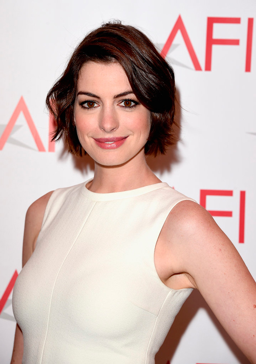 Anne Hathaway - fotografie, biografie, filmografie, familie, viață personală