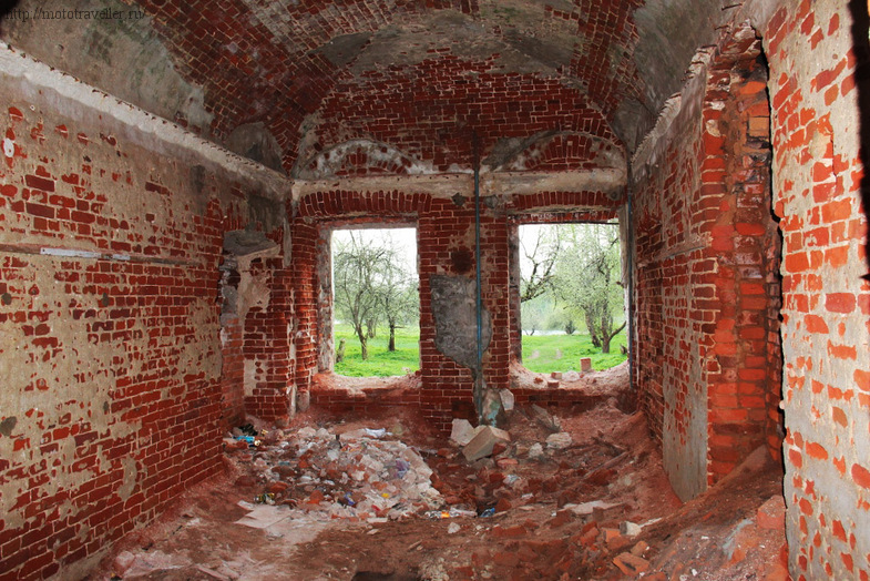 Фотозвіт про відвідування покинутій садиби Гребнєво у Фрязіно, подорожі на мотоциклі і не тільки