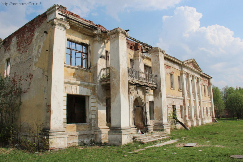 Фотозвіт про відвідування покинутій садиби Гребнєво у Фрязіно, подорожі на мотоциклі і не тільки