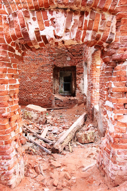 Фотозвіт про відвідування покинутій садиби Гребнєво у Фрязіно, подорожі на мотоциклі і не тільки