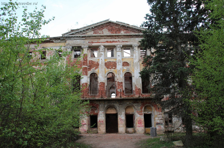 Фотозвіт про відвідування покинутій садиби Гребнєво у Фрязіно, подорожі на мотоциклі і не тільки