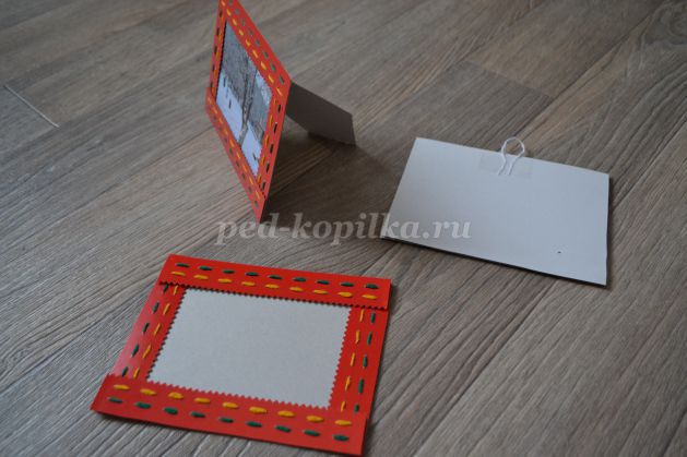 PhotoFrame cu mâinile tale ca cadou pentru 8 martie pentru mama