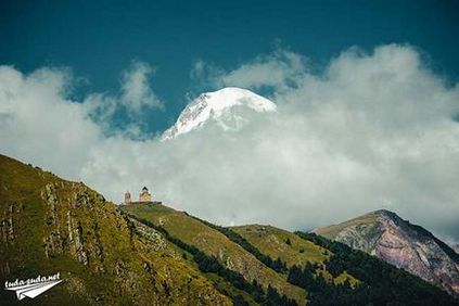 A Mount Kazbek és Gergeti Trinity Church Grúziában