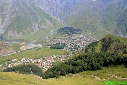 Грузія троицкая церква Гергеті, в Грузію на машині