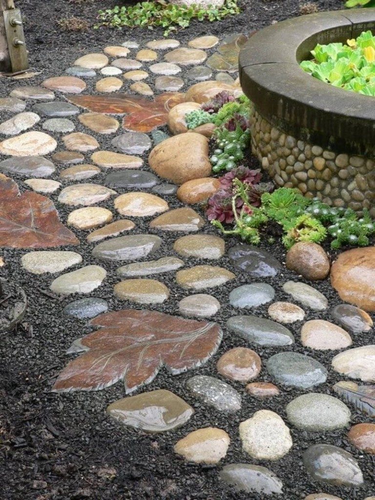 Idei interesante de căi de piatră în grădină