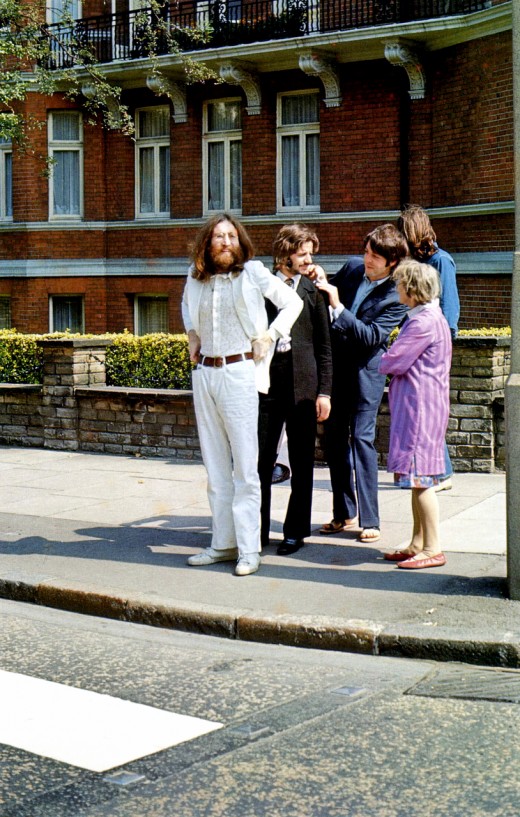 Keretek egy fotózásra a fedelet a Beatles Abbey Road album (Abby) Keretek egy fotózásra a fedelet a Beatles Abbey Road album