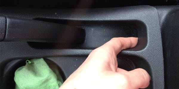 Cum să strângeți frâna de mână pe video Mitsubishi ✅ ✅ Photo.