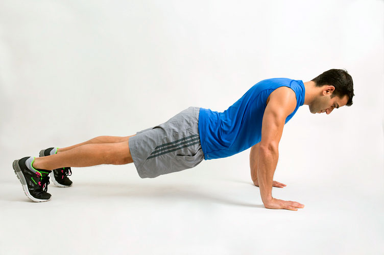 Cum să apăsați în mod corespunzător de pe podea pentru a pompa mușchii pectorali