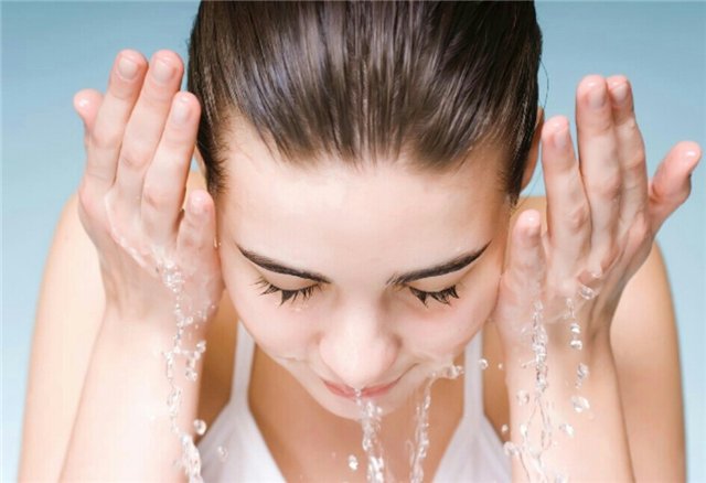Cum se spală corect bb cremă și curăța pielea