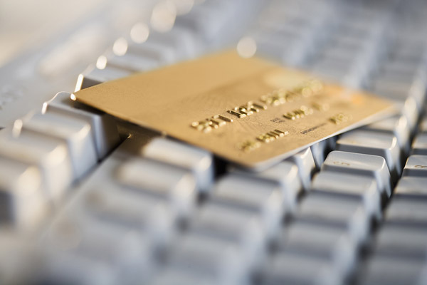 Cum să plătiți prin card de credit pe Internet