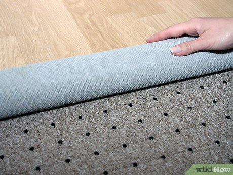 Hogyan kisimítja a hengerelt szőnyegen